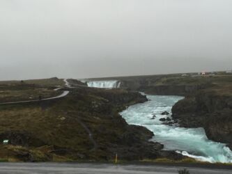 Blick aus dem Fenster zum Godafoss
