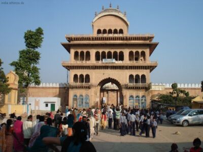 Rangaji-Tempel - Rajputisches Eingangstor Rangaji-Tempel - Rajputisches Eingangstor