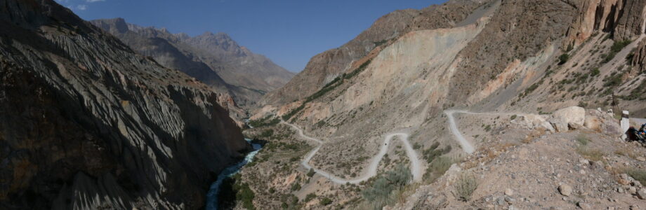 Serpentinen zum Iskanderkul