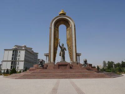 Ismoil Somoni Denkmal