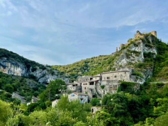 Blick auf Rochecolombe