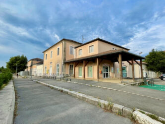 Alter Bahnhof Vogüé