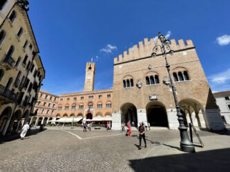 Piazza dei Signori - Palazzo dei Trecento