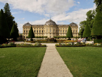 Hofgarten und Residenz
