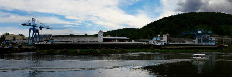 Erlenbacher Schiffswerft