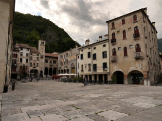 Vittorio Veneto Serravalle, Piazza Flaminio
