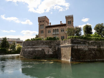 Universität Treviso