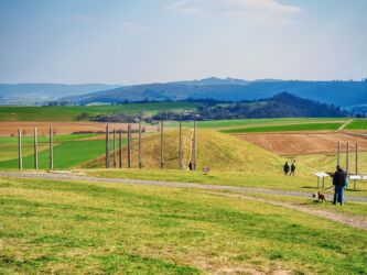 Blick auf den Grabhügel
