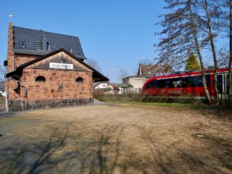 Bahnhof und Niddertalbahn
