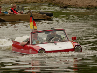 was eine Wasserstraße ist.