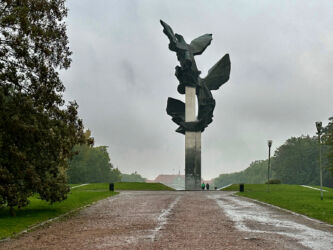 Pomnik Czynu Polaków