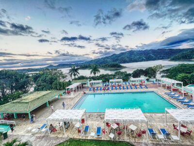 Blick vom Hotelzimmer auf den Stausee