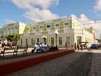 Krankenschwestern auf dem Plaza Carillo