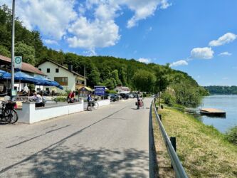Gasthaus "Donaulände"