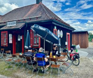 Radl Bahnhof Theuern