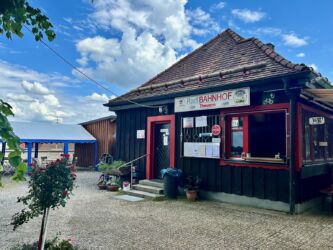 Radl Bahnhof Theuern