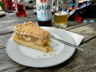 Selbst gemachter Apfelkuchen