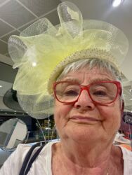 Oma/Mutti bei Harrods