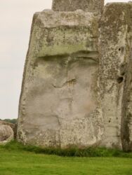 Ein Gesicht im Stein