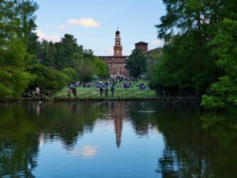 Parco Sempione (Simplonpark) - Blick auf das Castello Sforzesco