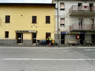 Bar und Alimentari Sardini in Capocavallo