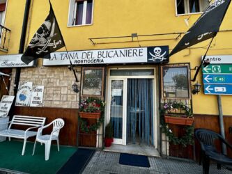 Rosticceria La Tana Del Bucaniere