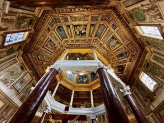 Oktogon des Baptisteriums