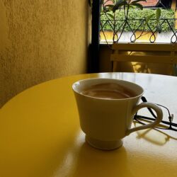 Frühstück auf der Terrasse