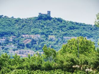 Blick auf Rocca Albornoziana di Narni
