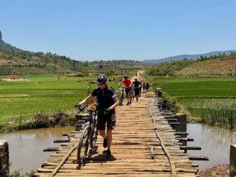 Auf dieser Brücke lieber schieben