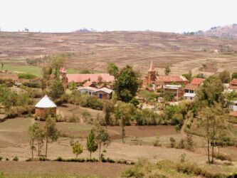 Neue und alte Kirche