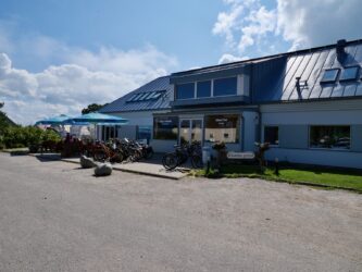 Käsmu pood - Lebensmittel und Café