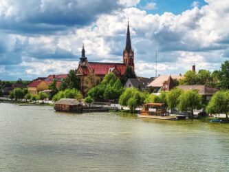 Blick auf die reformierte Kirche von Ráckeve